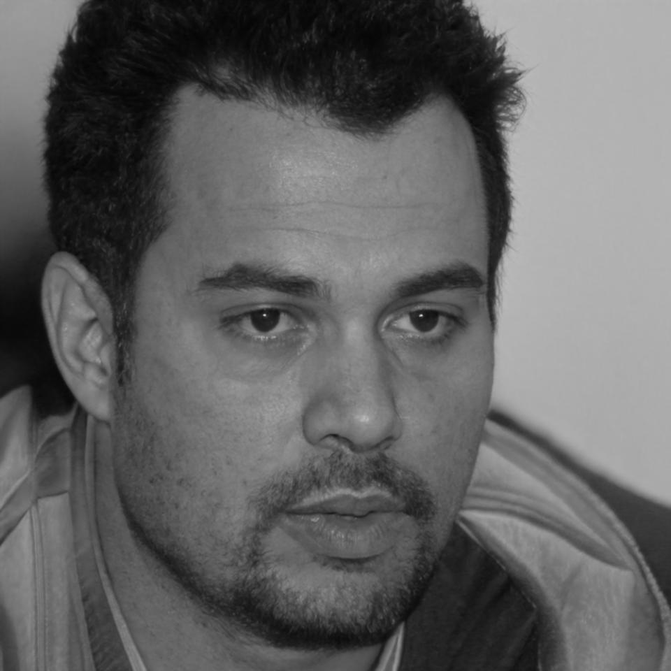 Retrato profesional de Sebastián Vega